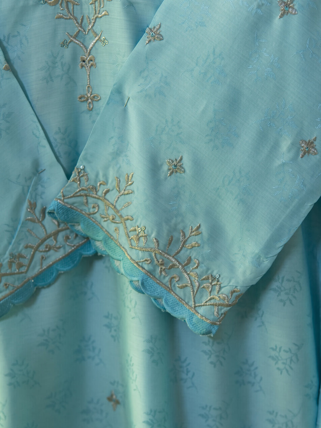 Élan Sky Blue embroidered 3-piece viscose jacquard suit by Moosani Studio