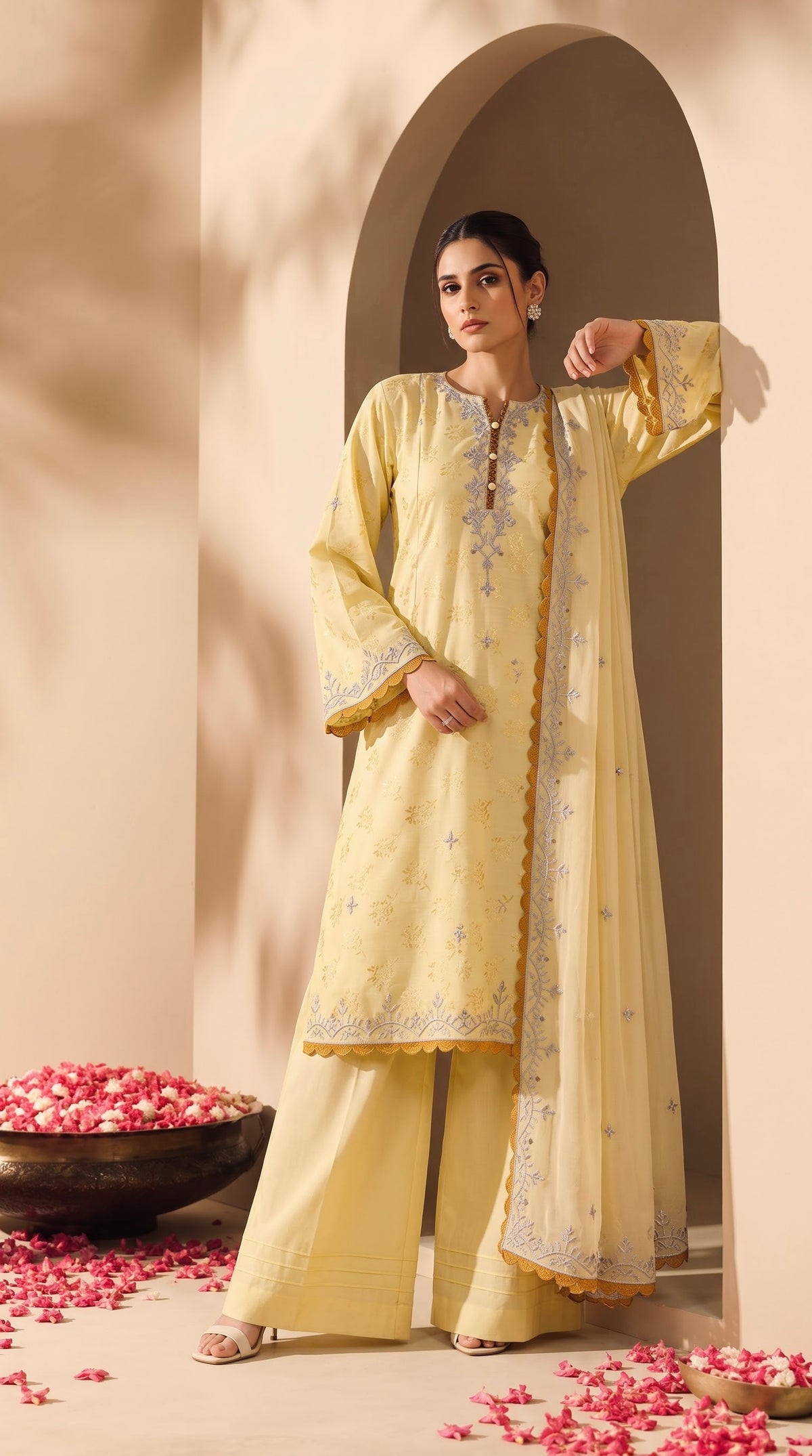 Élan Soft Lemon embroidered 3-piece viscose jacquard suit by Moosani Studio
